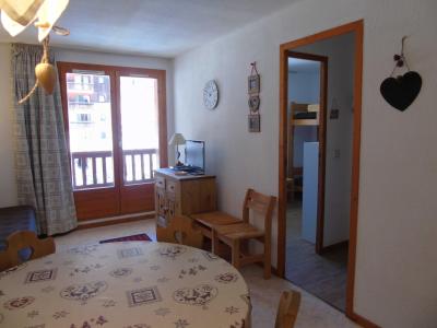 Holiday in mountain resort 2 room apartment 4 people (M3-218) - Melezets 3 - Valfréjus - Living room