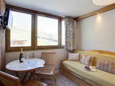 Holiday in mountain resort 1 room apartment 2 people (3) - Palafour - Tignes - Living room