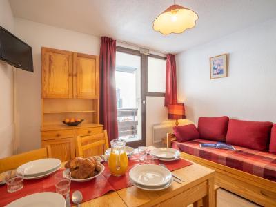 Holiday in mountain resort 1 room apartment 4 people (1) - Plein Soleil - Tignes - Living room