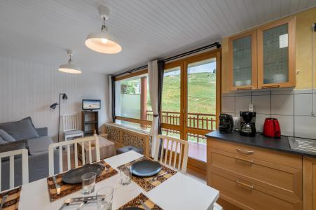 Holiday in mountain resort Studio cabin 5 people (RE009W) - Résidence 1650 - Courchevel - Accommodation