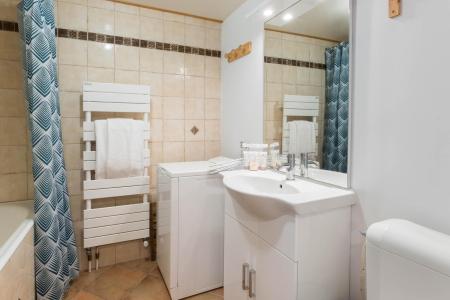 Holiday in mountain resort Studio mezzanine 5 people (RE012W) - Résidence 1650 - Courchevel - Bathroom