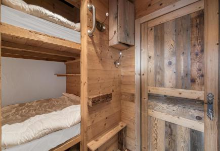 Holiday in mountain resort Studio sleeping corner 4 people (RE005D) - Résidence 1650 - Courchevel - Bedroom