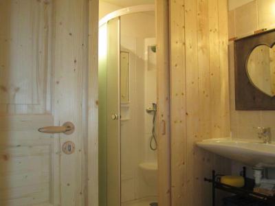 Vacances en montagne Studio mezzanine 4 personnes (16) - Résidence Acquadora - Brides Les Bains - Salle de douche