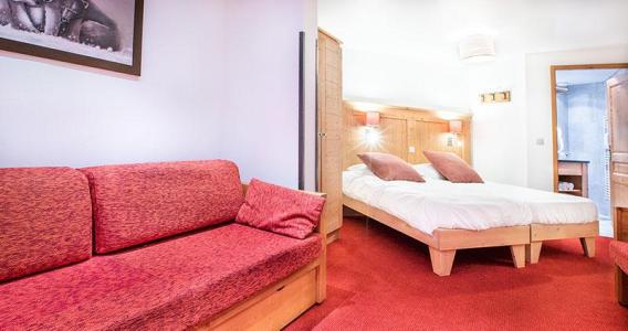 Holiday in mountain resort 3 room apartment sleeping corner 12 people (1) - Résidence Almes 1 - Tignes - Bedroom