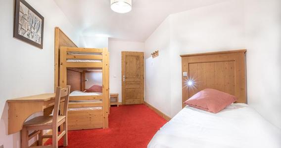 Holiday in mountain resort 3 room apartment sleeping corner 12 people (1) - Résidence Almes 1 - Tignes - Bedroom