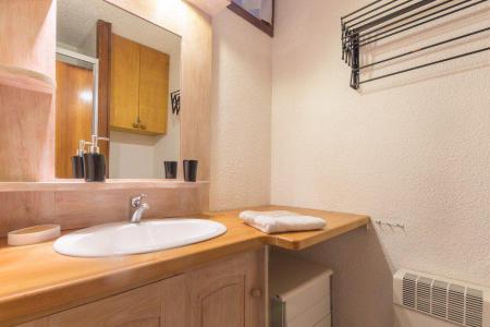 Holiday in mountain resort Studio sleeping corner 4 people (B303) - Résidence Alpage - Serre Chevalier - Shower room