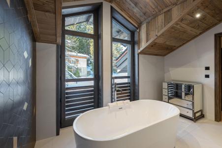 Holiday in mountain resort 5 room apartment 8 people (CHALET MAIA) - Résidence Alpamayor - Courchevel - Bath-tub