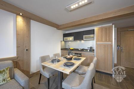 Holiday in mountain resort 2 room apartment 4 people - Résidence Alpen Lodge - La Rosière - Open-plan kitchen