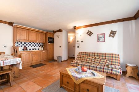 Holiday in mountain resort 2 room apartment 4 people (GAMMA) - Résidence Alpes 2 - Chamonix - Living room