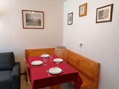 Vacaciones en montaña Apartamento cabina 2 piezas para 6 personas (004) - Résidence Alpina A - Le Grand Bornand - Estancia