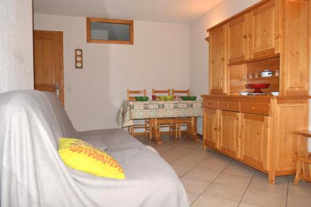 Vacaciones en montaña Apartamento cabina 2 piezas para 6 personas (012) - Résidence Alpina - Le Grand Bornand - Estancia