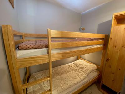 Vacaciones en montaña Apartamento cabina para 6 personas (014) - Résidence Alpina - Le Grand Bornand - Espacio de noche