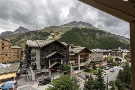 Vacaciones en montaña Résidence Alpina Lodge - Val d'Isère - Balcón