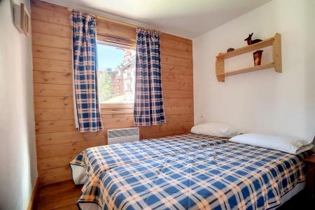 Urlaub in den Bergen 3-Zimmer-Appartment für 6 Personen (0002) - Résidence Ancolie - Les Menuires - Schlafzimmer