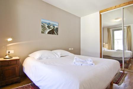 Holiday in mountain resort 4 room duplex apartment 6 people (ROSAS) - Résidence Androsace - Chamonix - Bedroom