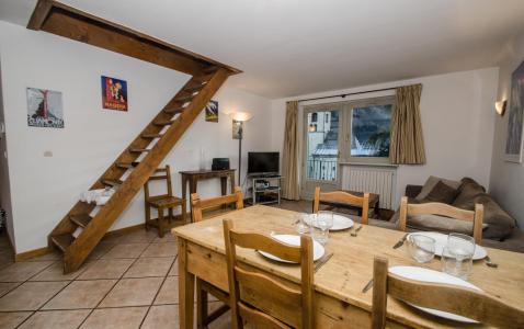 Holiday in mountain resort 4 room duplex apartment 6 people (ROSAS) - Résidence Androsace - Chamonix - Living room