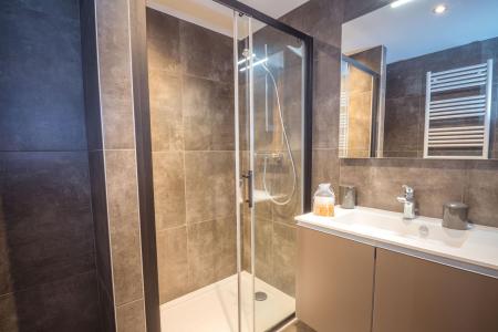 Holiday in mountain resort 2 room apartment 2 people (ALLEGRIA) - Résidence Androsace du Lyret - Chamonix - Shower room