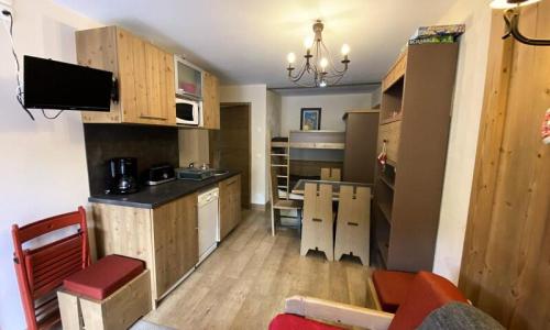 Аренда на лыжном курорте Апартаменты 2 комнат 6 чел. (Sélection 31m²-5) - Résidence Antares - MH - Risoul - Салон