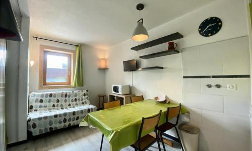 Holiday in mountain resort 2 room apartment 4 people (28m²-1) - Résidence Arcelle - Maeva Home - Val Thorens - Summer outside