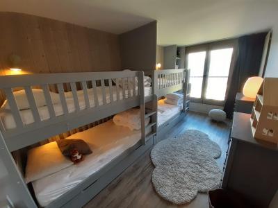 Holiday in mountain resort 4 room apartment 8 people (282) - Résidence Ariondaz - Courchevel - Bedroom
