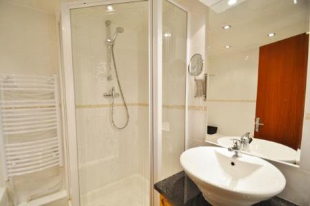 Vacances en montagne Appartement 3 pièces 5 personnes (B113) - Résidence Ariondaz - Courchevel - Salle de bains