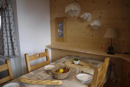 Vacaciones en montaña Apartamento 2 piezas para 5 personas (080) - Résidence Arpasson - Méribel-Mottaret - Estancia