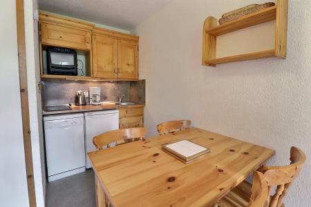 Vacanze in montagna Monolocale con alcova per 4 persone (008) - Résidence Asphodèles - Méribel-Mottaret - Soggiorno