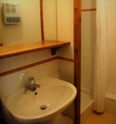 Holiday in mountain resort 3 room apartment 6 people (GLK350) - Résidence Athamante - Valmorel - Shower room