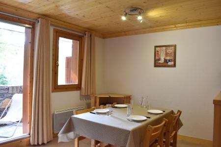 Vacances en montagne Appartement 2 pièces 4 personnes (14) - Résidence Aubépine - Méribel - Salle à manger