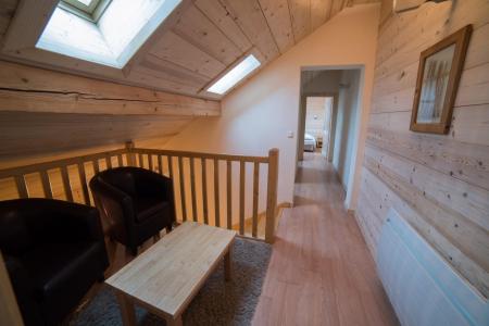 Vakantie in de bergen Appartement duplex 5 kamers 10 personen - Résidence Azalées - Les Gets - Hal