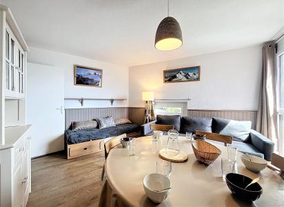 Urlaub in den Bergen 2-Zimmer-Holzhütte für 6 Personen (309) - Résidence Baikonour - Le Corbier - Wohnzimmer