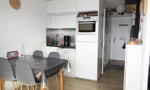 Rent in ski resort 2 room apartment 4 people (23m²-2) - Résidence Balcons D'huez - Alpe d'Huez