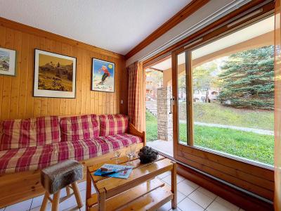 Urlaub in den Bergen 2-Zimmer-Holzhütte für 6 Personen (A2) - Résidence Balcons de Tougnette - Saint Martin de Belleville - Wohnzimmer
