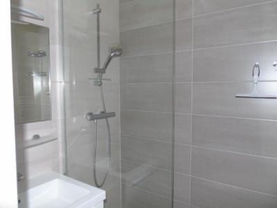 Vacanze in montagna Appartamento 2 stanze con alcova per 6 persone (B10) - Résidence Belvédère Busseroles - Valfréjus - Bagno con doccia