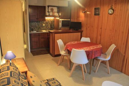 Holiday in mountain resort 2 room apartment 5 people (B44) - Résidence Benevy - Les Gets - Living room