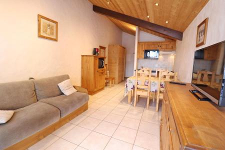 Holiday in mountain resort 3 room apartment 6 people - Résidence Bivouac - Les Gets - Living room