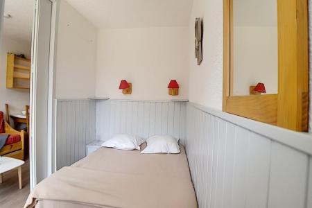 Urlaub in den Bergen 2-Zimmer-Appartment für 4 Personen (130) - Résidence Boedette D - Les Menuires - Schlafzimmer