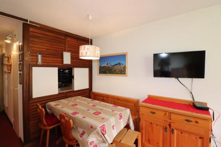 Holiday in mountain resort Studio sleeping corner 4 people (65) - Résidence Borsat - Tignes - Living room