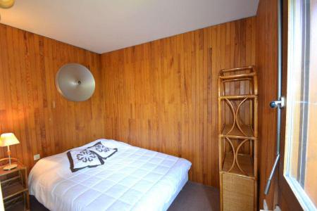 Urlaub in den Bergen 3-Zimmer-Appartment für 4 Personen (14) - Résidence Bouquetins - Courchevel - Schlafzimmer