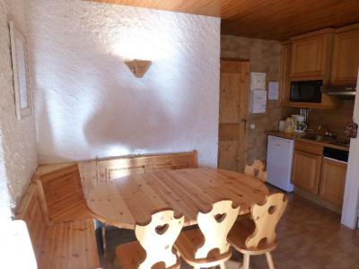 Wakacje w górach Apartament 3 pokojowy 4 osób (14) - Résidence Bouquetins - Courchevel - Pokój gościnny