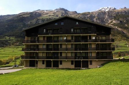 Rent in ski resort Résidence Bouvreuil - Val Cenis - Summer outside
