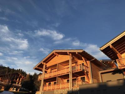 Аренда на лыжном курорте Апартаменты 2 комнат кабин 6 чел. (Beau Soleil) - Résidence Cairn Harmony  - Les Gets - летом под открытым небом