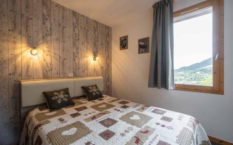 Holiday in mountain resort 2 room apartment 4 people (G422) - Résidence Camarine - Valmorel - Bedroom