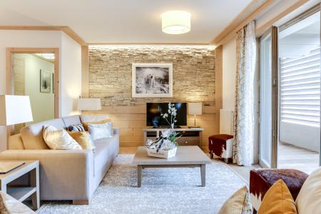 Holiday in mountain resort 4 room apartment 6 people (121) - Résidence Carré Blanc - Courchevel - Living room