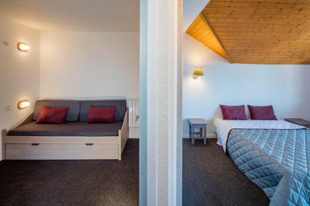 Holiday in mountain resort Résidence Castor et Pollux - Risoul - Pull-out beds