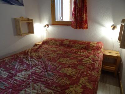 Holiday in mountain resort 3 room apartment 6 people (03) - Résidence Castors - Peisey-Vallandry - Bedroom
