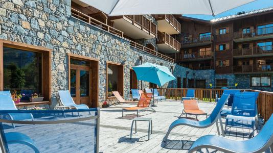 Urlaub in den Bergen Résidence CGH Boutique Les Chalets de Layssia - Samoëns - Draußen im Sommer