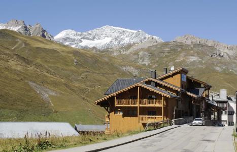 Holiday in mountain resort Résidence CGH le Jhana - Tignes - Summer outside