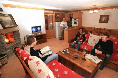 Urlaub in den Bergen Résidence Chalet des Neiges Plein Sud - Val Thorens - Wohnzimmer