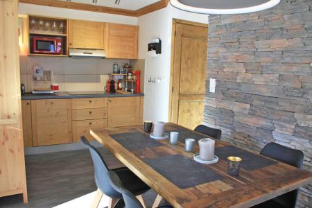 Holiday in mountain resort 3 room apartment cabin 6 people - Résidence Chalune - Les Gets - Living room